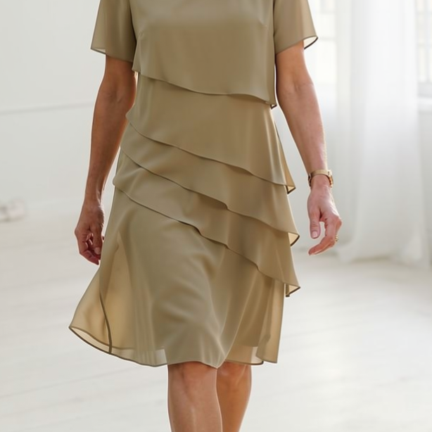 Juliette – Vestido Elegante Fluido com Folhos