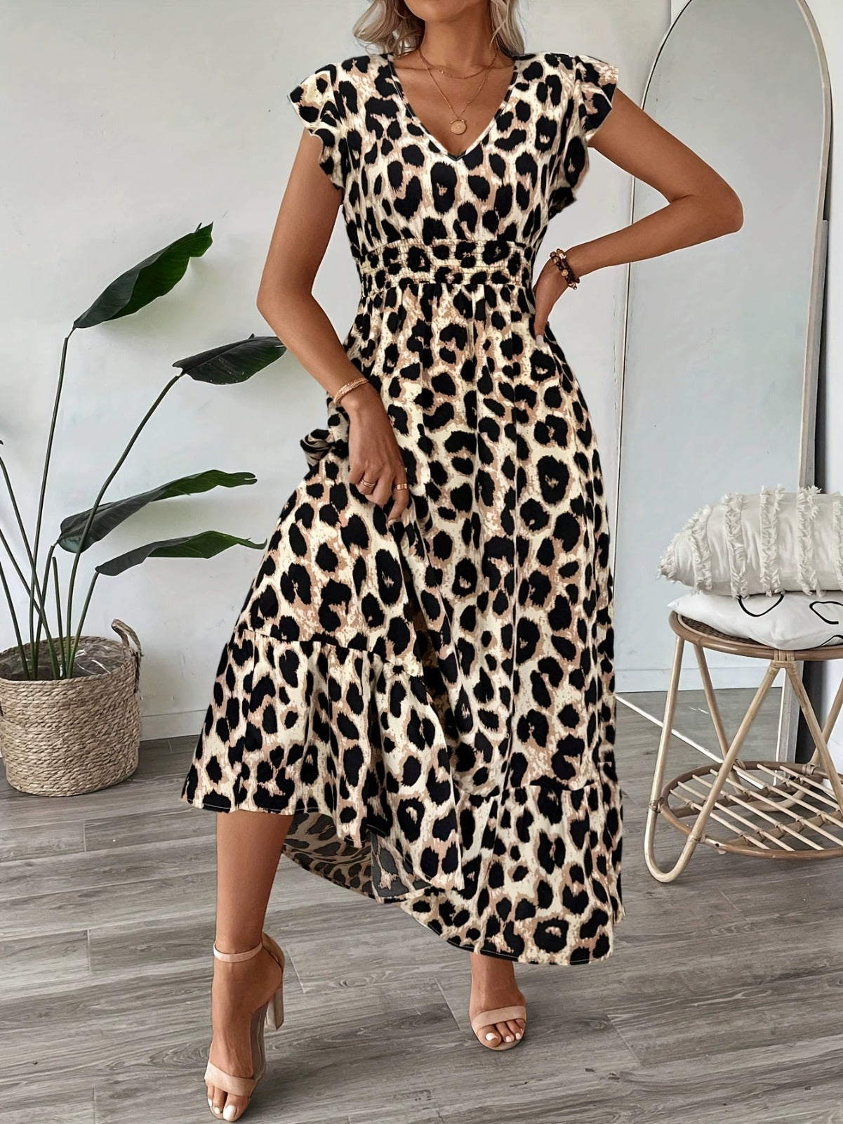 Candela – Vestido maxi barroco com decote em V