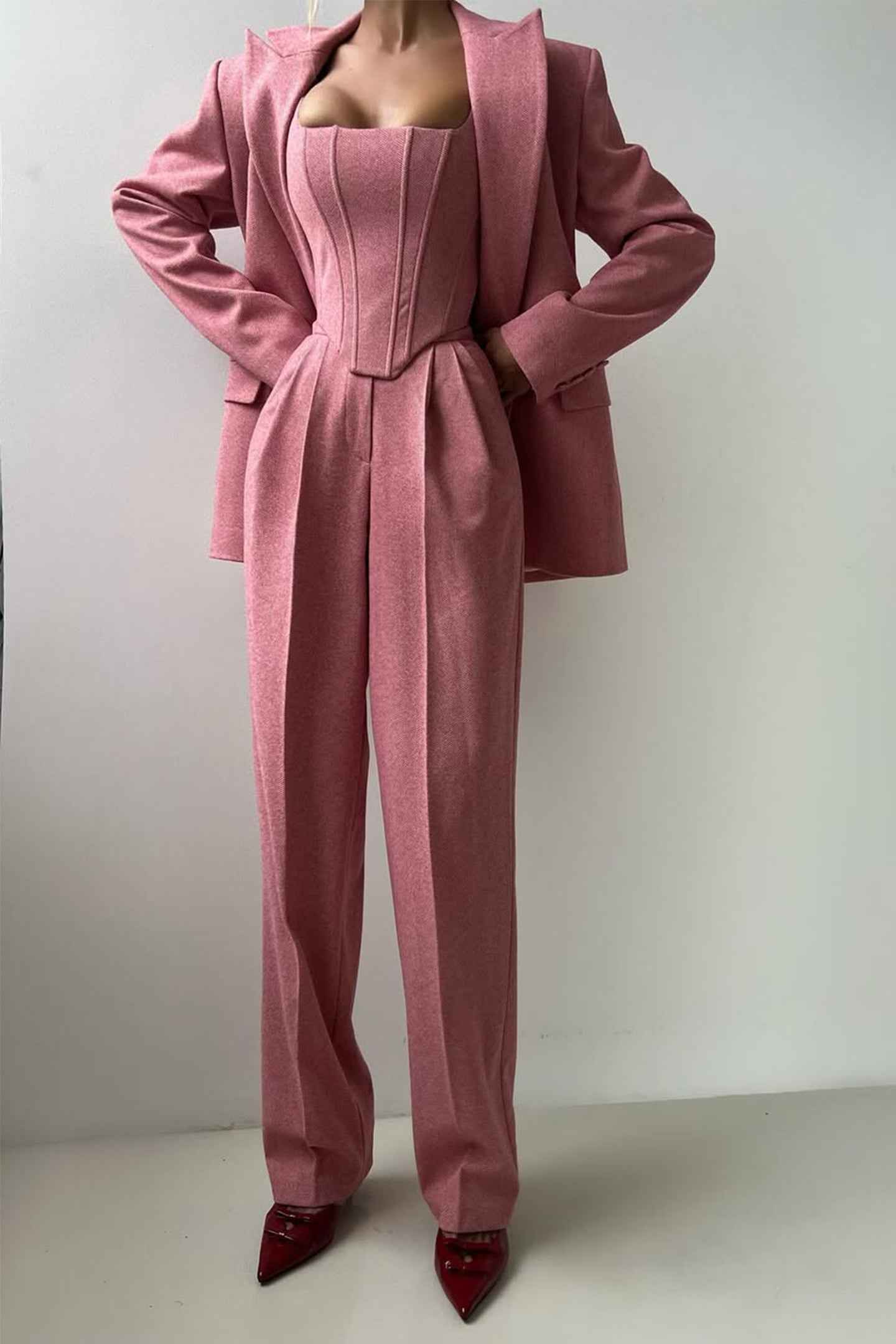 Elegance - Conjunto de três peças com blazer trespassado