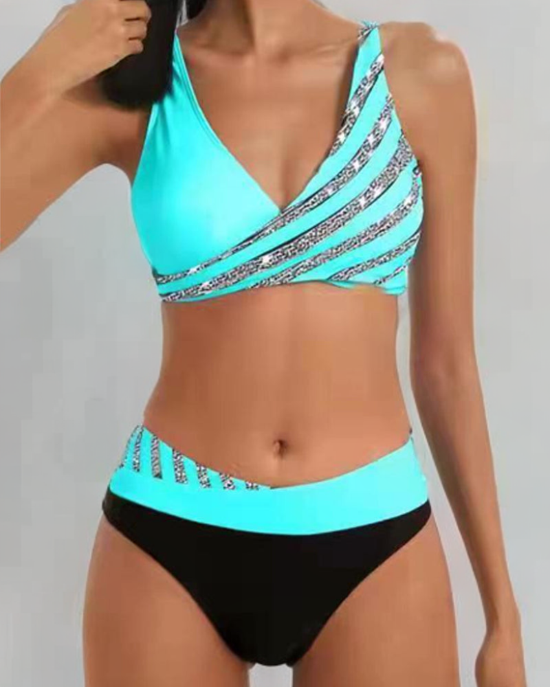 Mona Bikini