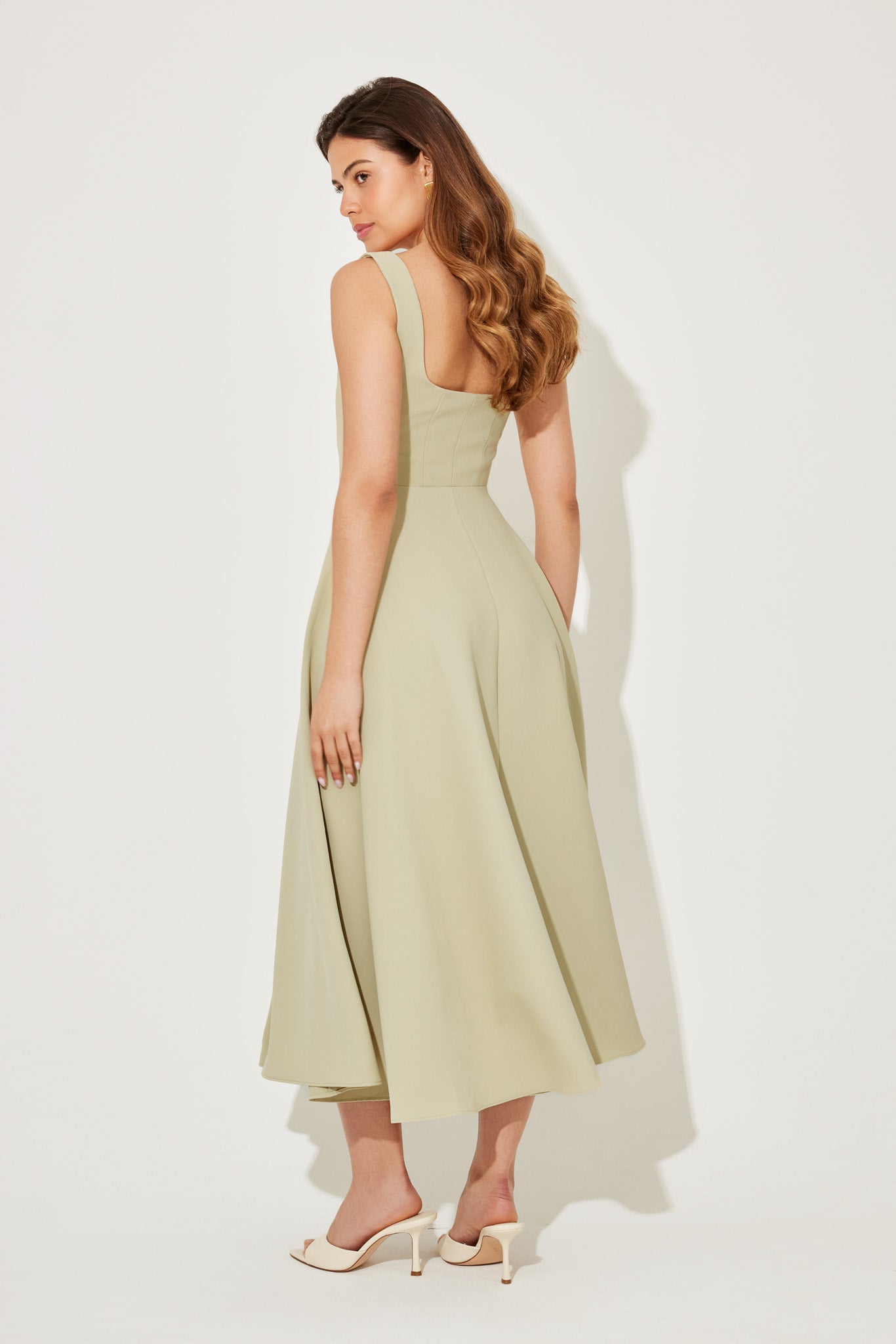 Amélia™ | Vestido Midi Intemporal e Fluido - Ines Braga