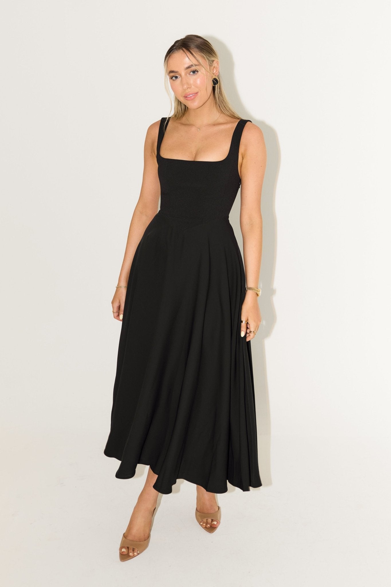 Amélia™ | Vestido Midi Intemporal e Fluido - Ines Braga