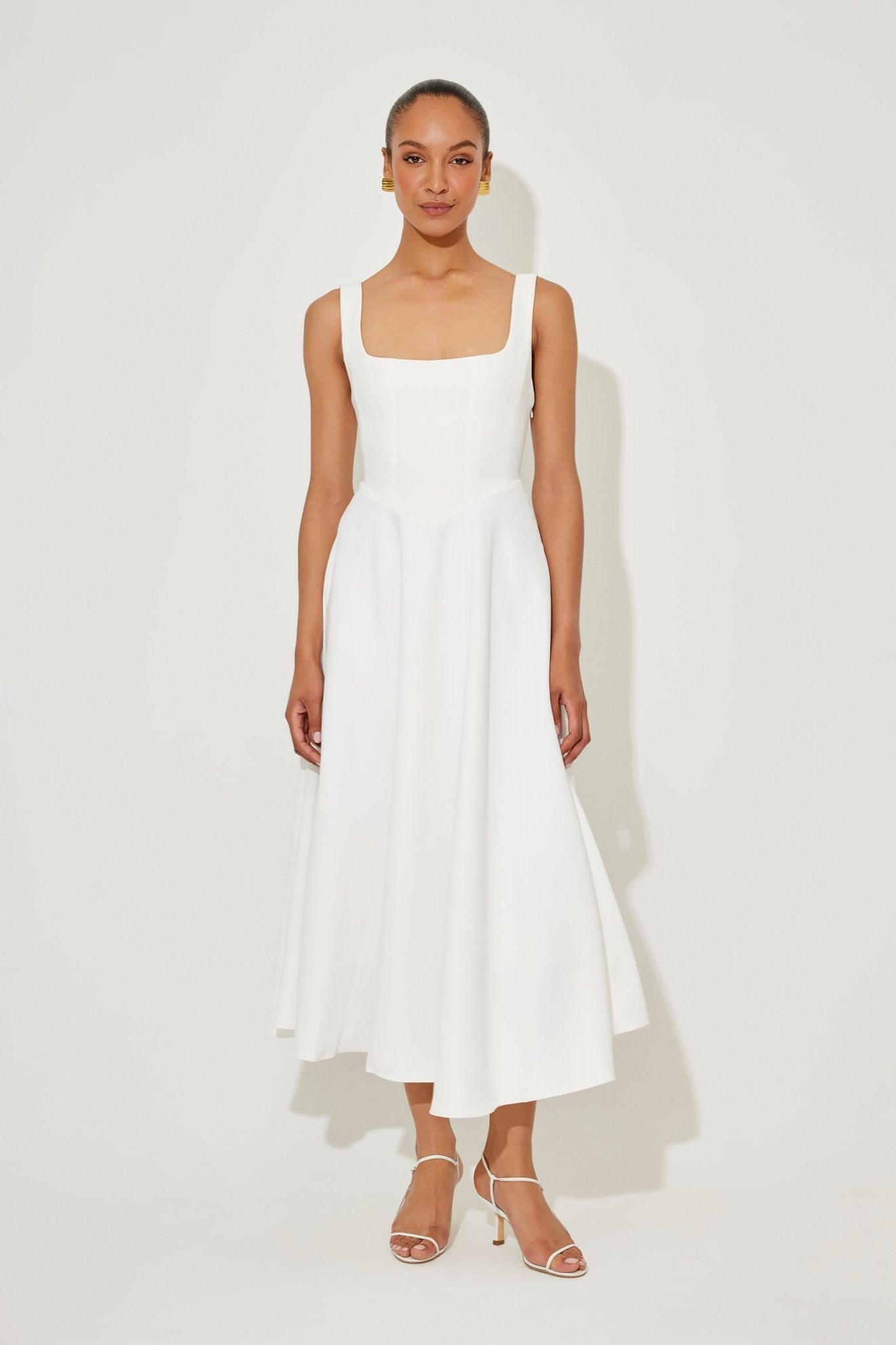 Amélia™ | Vestido Midi Intemporal e Fluido - Ines Braga