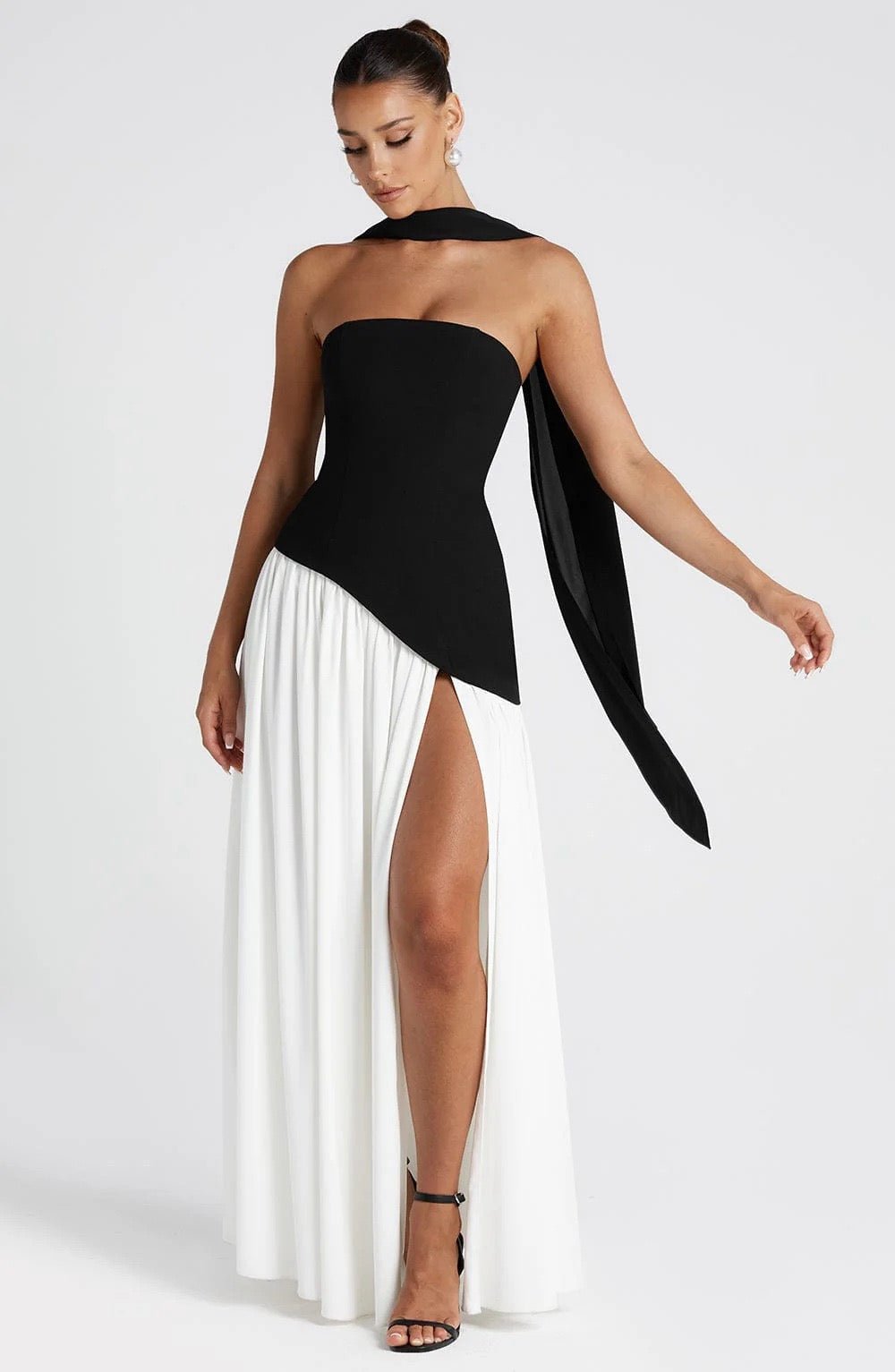 Beatriz™ | Vestido Longo com Corte Sofisticado - Ines Braga