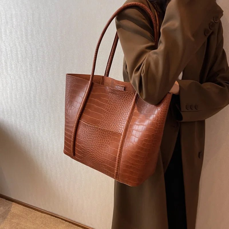 Betina | Bolsa Ombro em Couro Crocodilo Elegante e Versátil - Ines Braga