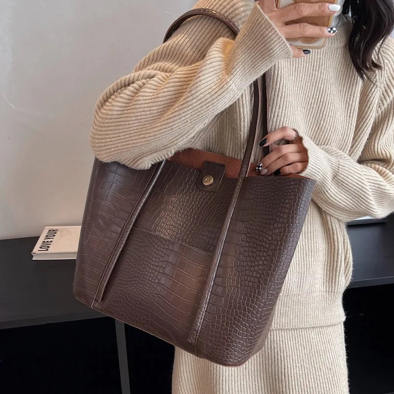 Betina | Bolsa Ombro em Couro Crocodilo Elegante e Versátil - Ines Braga