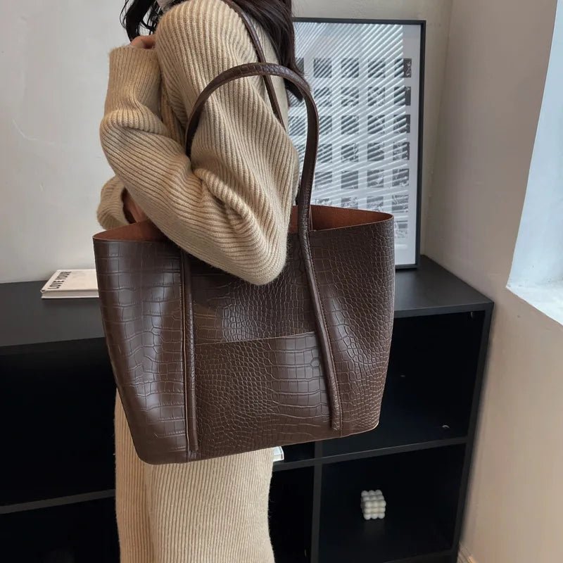 Betina | Bolsa Ombro em Couro Crocodilo Elegante e Versátil - Ines Braga