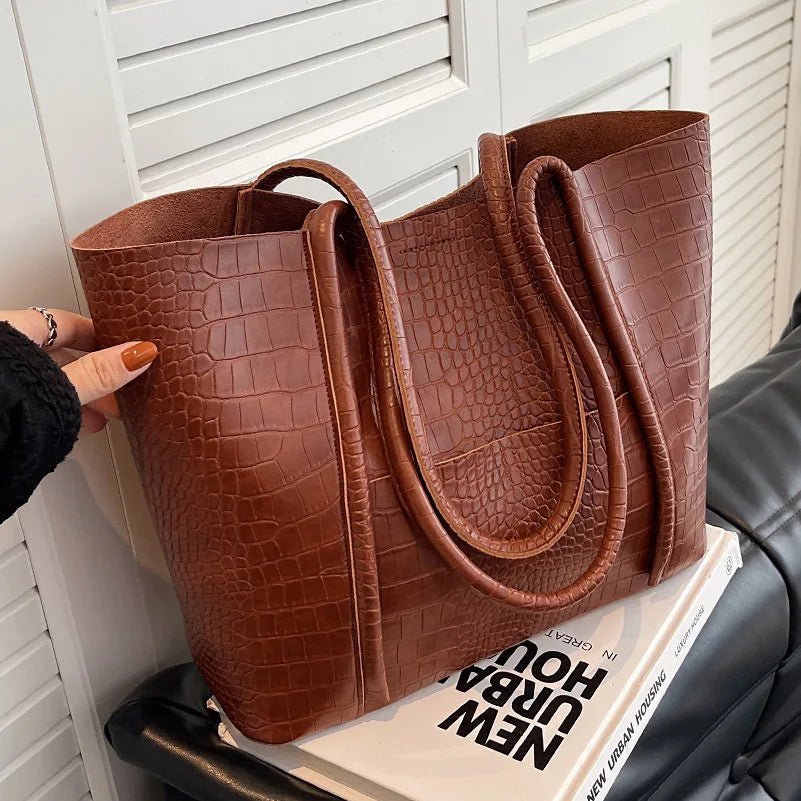 Betina | Bolsa Ombro em Couro Crocodilo Elegante e Versátil - Ines Braga