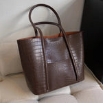 Betina | Bolsa Ombro em Couro Crocodilo Elegante e Versátil - Ines Braga
