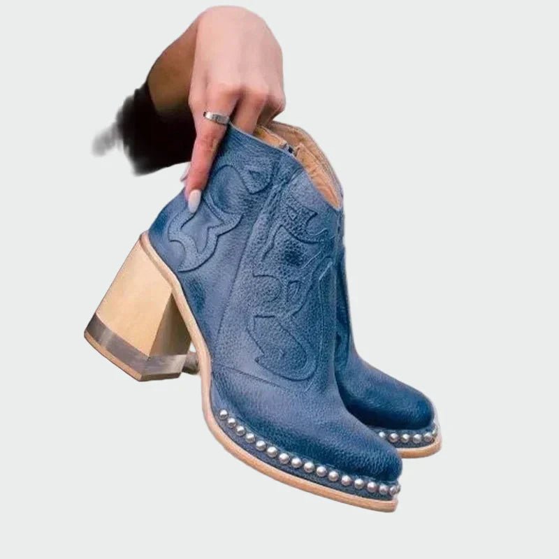 Botas de couro bordadas - Ines Braga