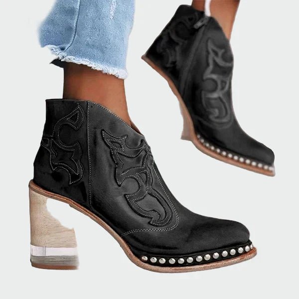 Botas de couro bordadas - Ines Braga