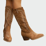 Botas ocidentais bordadas e elegantes - Ines Braga