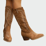 Botas ocidentais bordadas e elegantes - Ines Braga