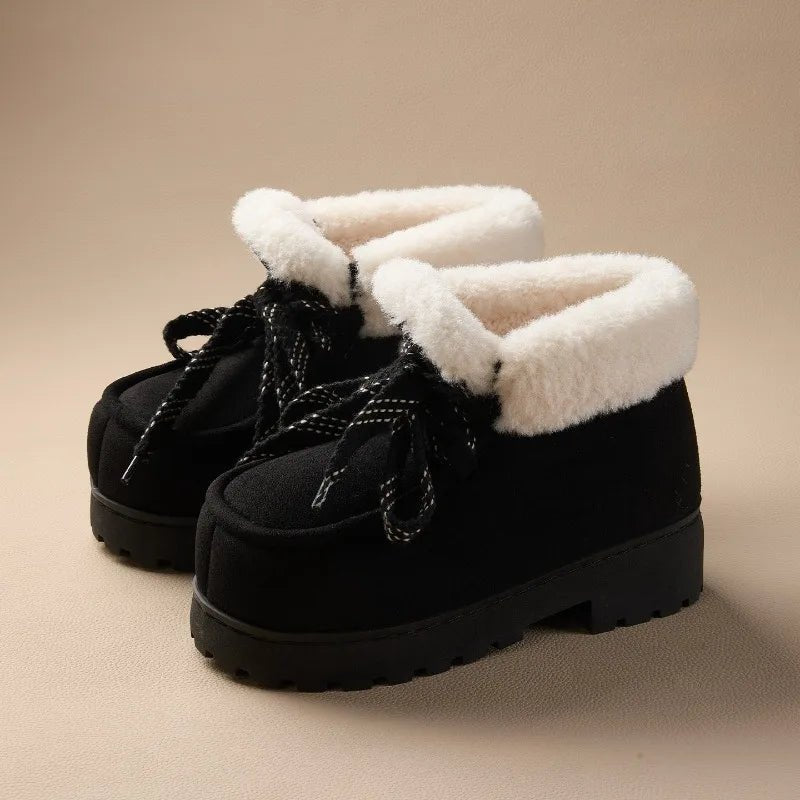 Caty | Botas com plataforma em camurça sintética com toque fofo e quente - Ines Braga