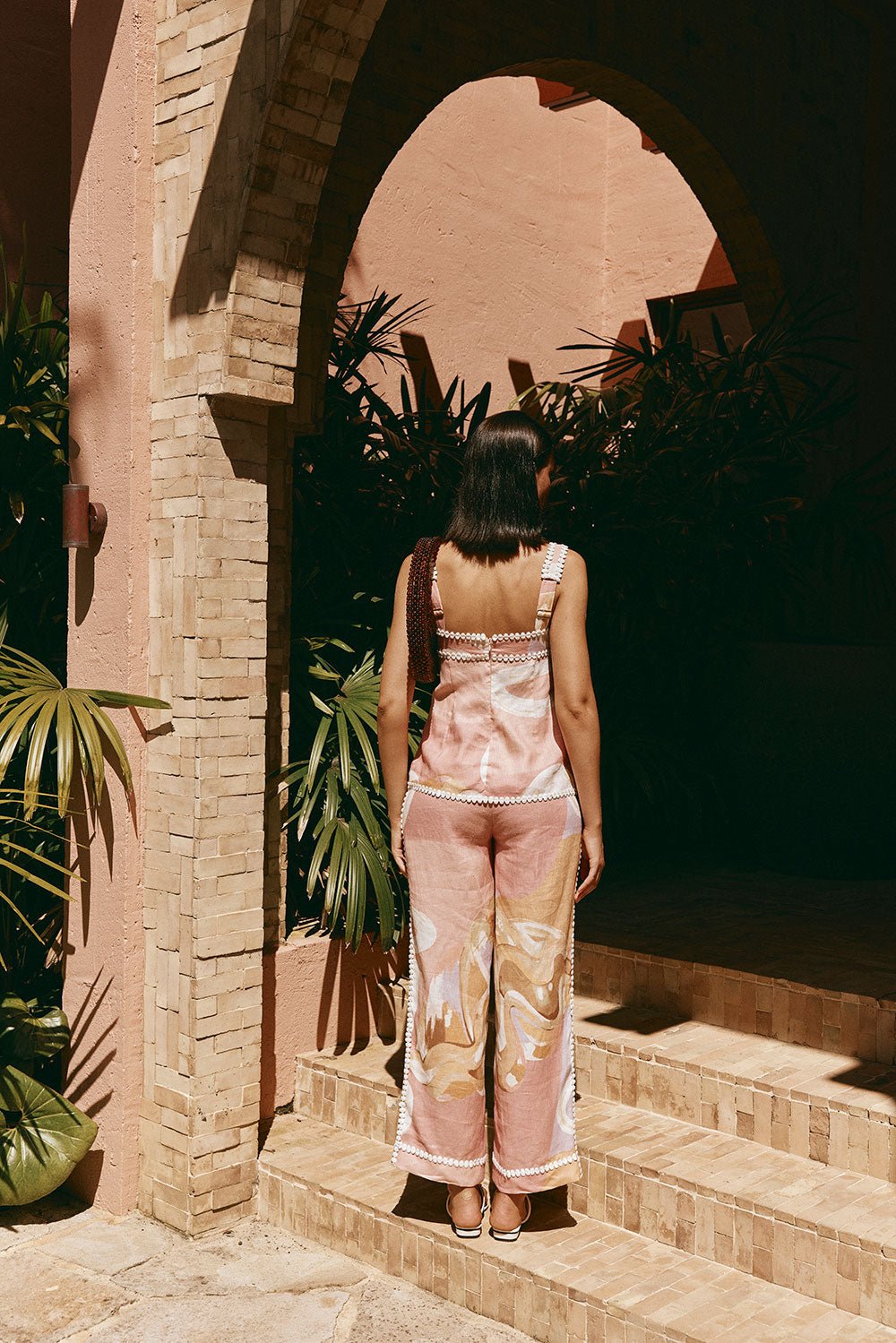 Diana| Calça de cintura alta com estampa artística - Ines Braga