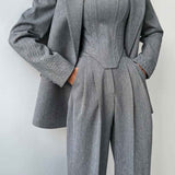 Elegance - Conjunto de três peças com blazer trespassado