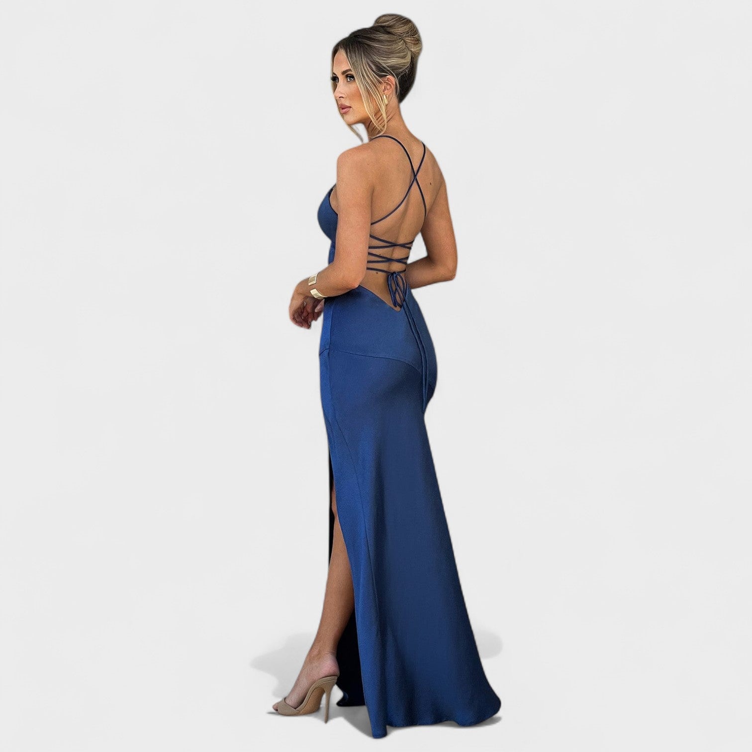 Elena - Vestido de cetim cruzado azul meia - noite - Ines Braga