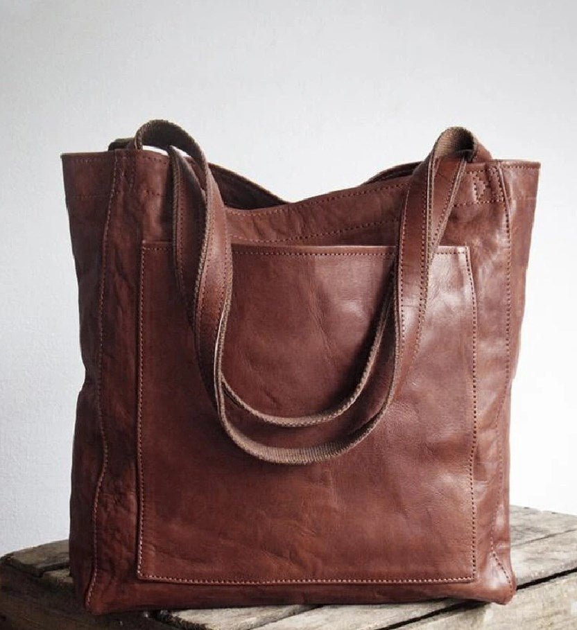 Elysia | Bolsa em Couro Sintético Versátil com Zíper - Ines Braga