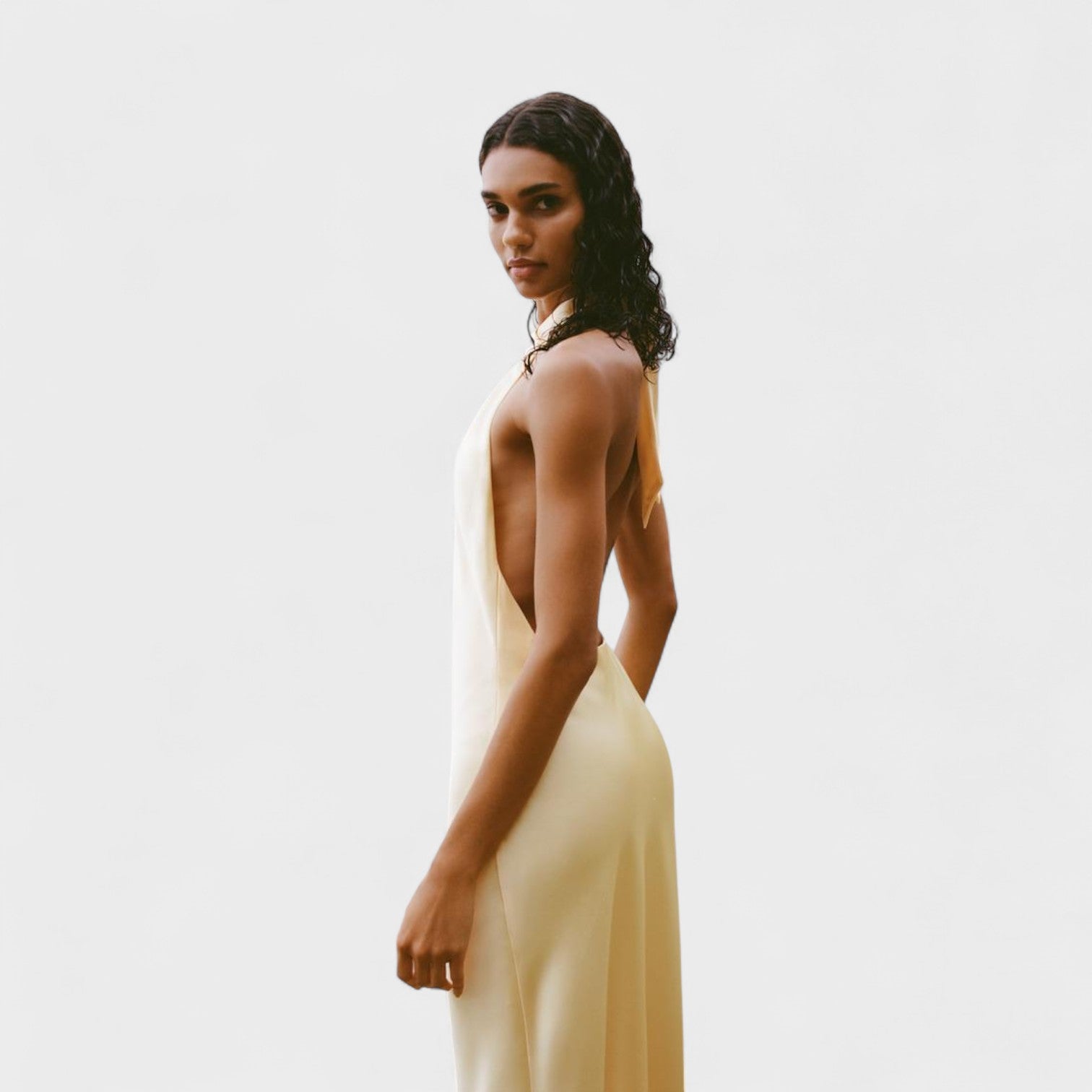 Gala – Vestido Halter Satinado - Ines Braga