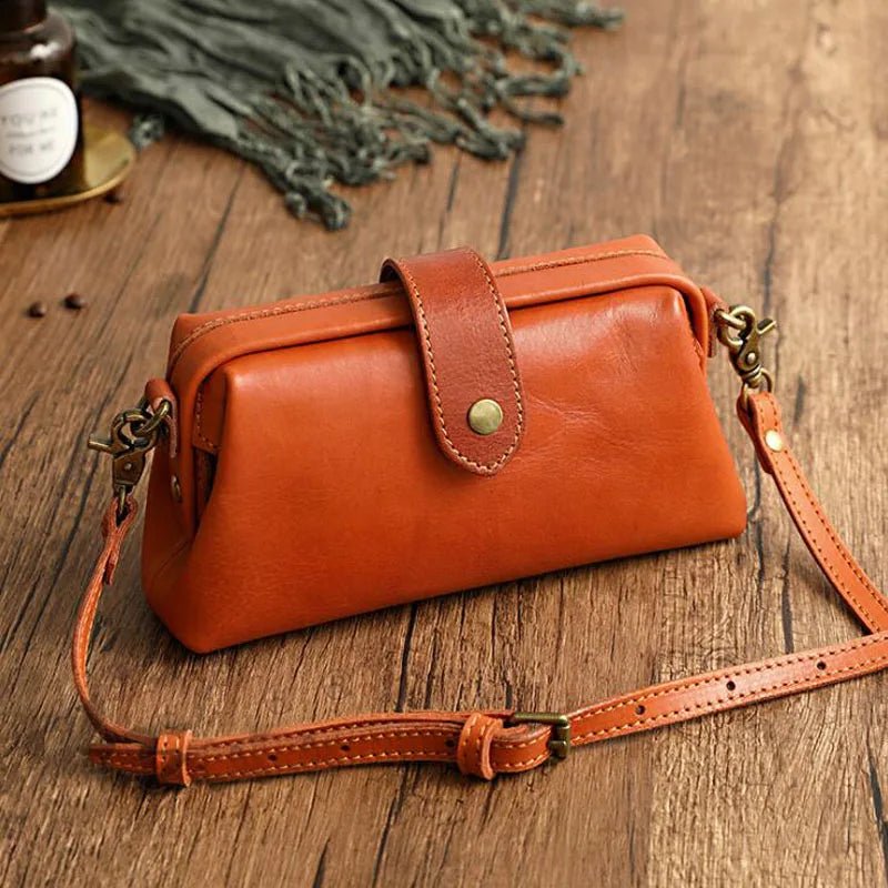 Ivy | Mini Bolsa Transversal de Couro Sintético Versátil - Ines Braga
