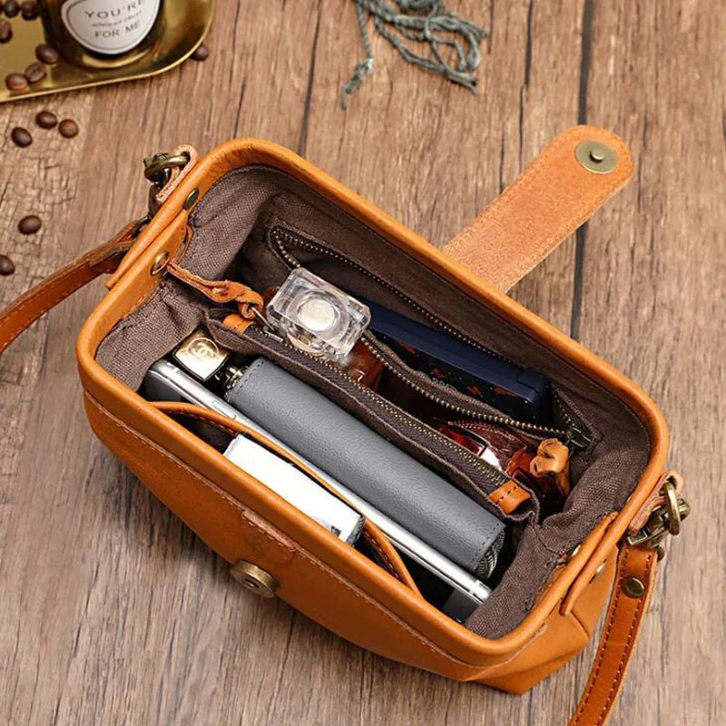 Ivy | Mini Bolsa Transversal de Couro Sintético Versátil - Ines Braga