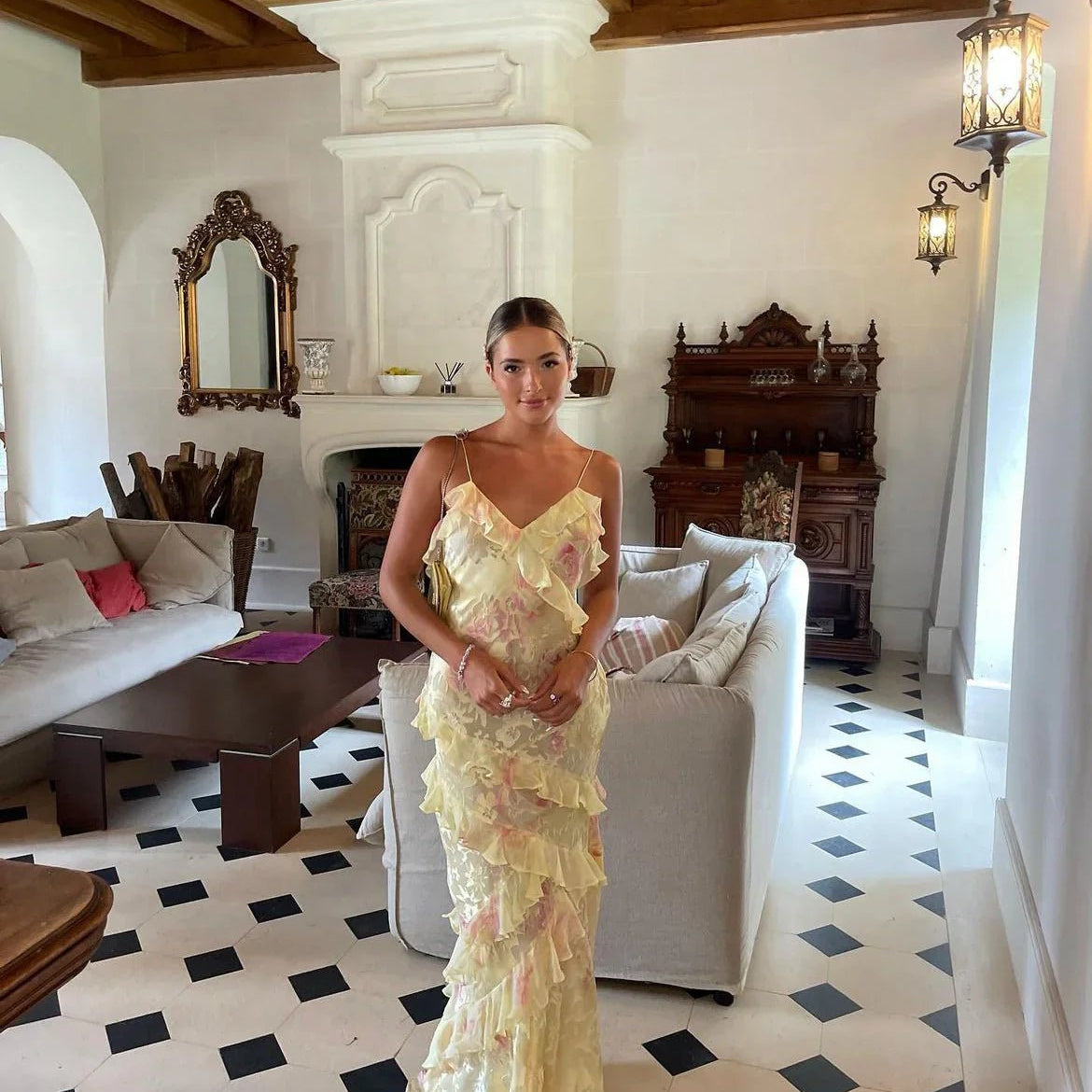 Julieta | Vestido Comprido com Volantes – Gracioso e Romântico - Ines Braga