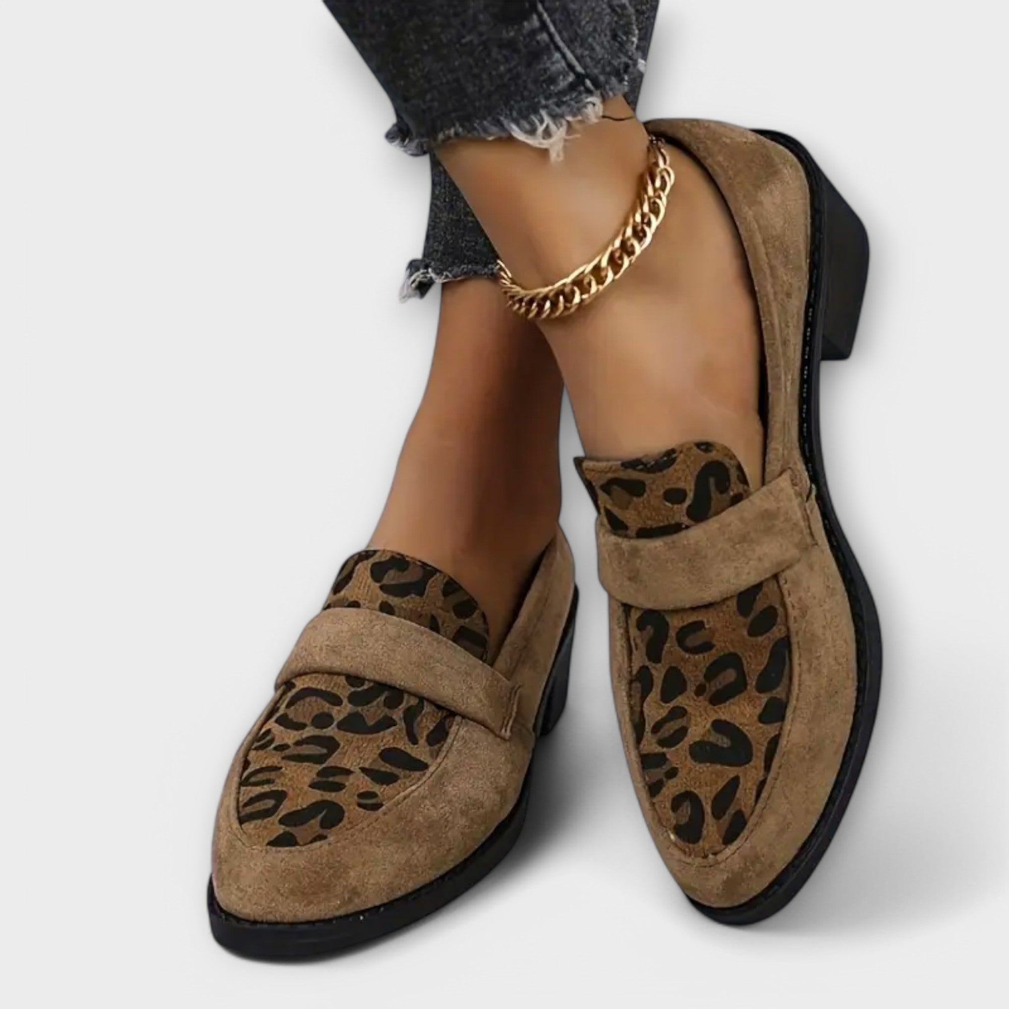 Karla – Sapatos de senhora elegantes com padrão de leopardo - Ines Braga