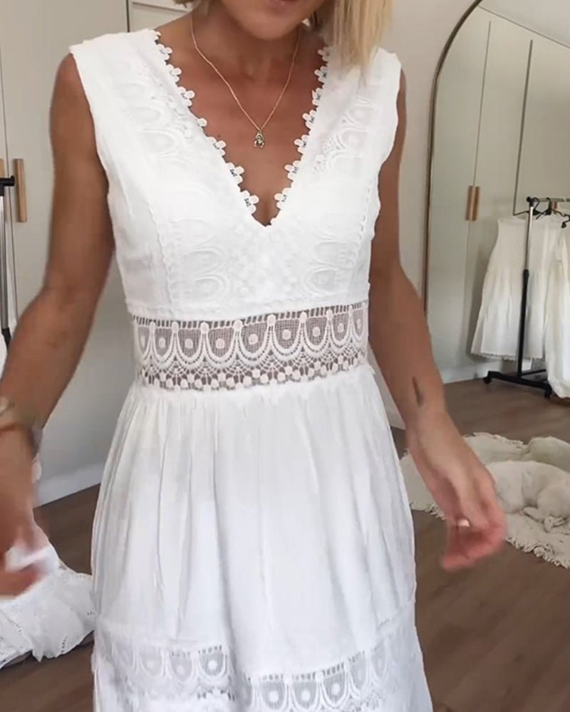 Kim | Vestido em Renda com Decote em V - Ines Braga