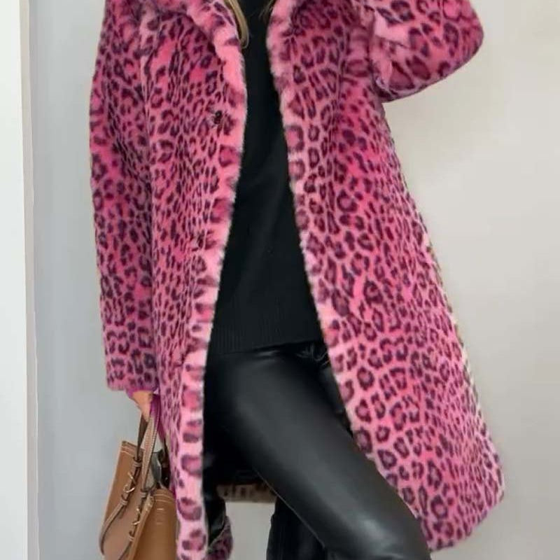 LEIA - Casaco Comprido e Macio Com Padrão Leopardo - Ines Braga
