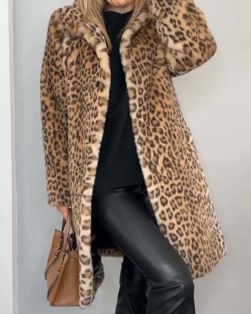 LEIA - Casaco Comprido e Macio Com Padrão Leopardo - Ines Braga
