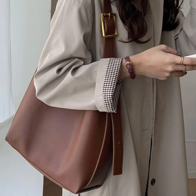 Lena | Bolsa Ombro Compacta Espaçosa Prática Elegante - Ines Braga