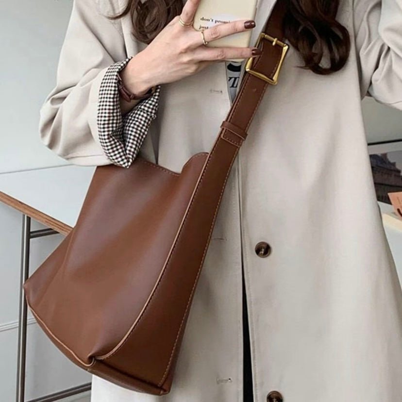 Lena | Bolsa Ombro Compacta Espaçosa Prática Elegante - Ines Braga