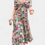 Luana® | Vestido elegante com decote em V - Ines Braga