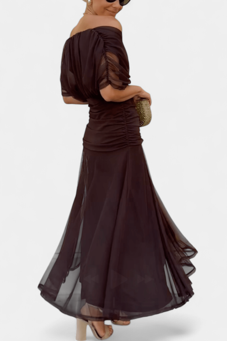Luana® | Vestido elegante com decote em V - Ines Braga