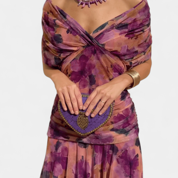 Luana® | Vestido elegante com decote em V - Ines Braga