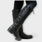 Lucía - Botins com atacadores elegantes - Ines Braga