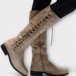 Lucía - Botins com atacadores elegantes - Ines Braga