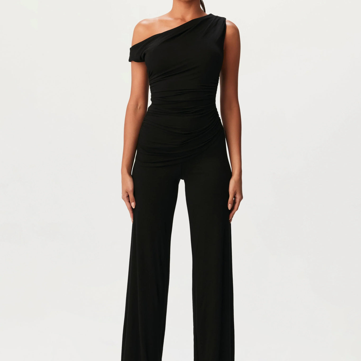 Lúcia Ember – Conjunto Elegante Ember com Corte Assimétrico - Ines Braga