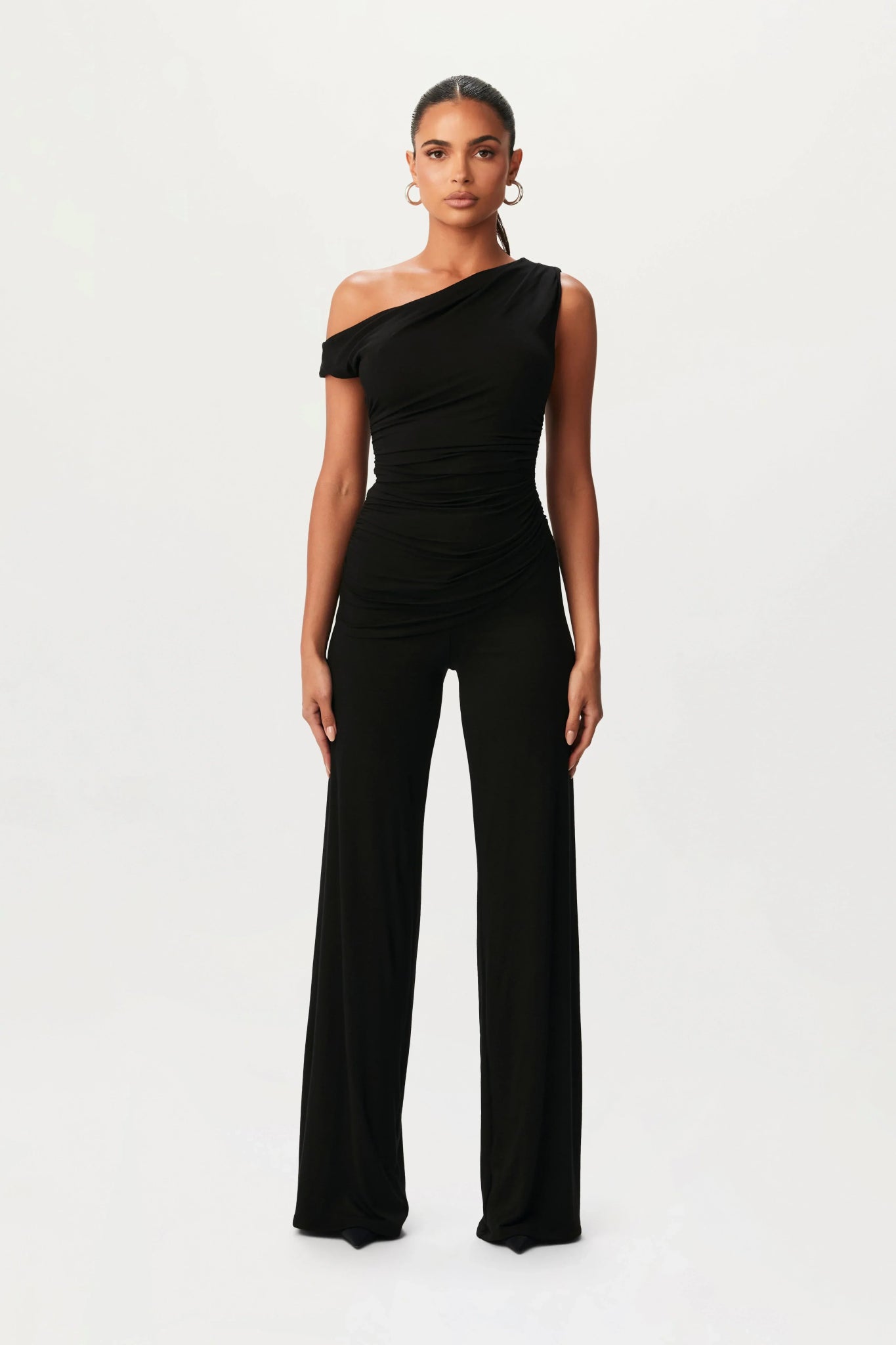 Lúcia Ember – Conjunto Elegante Ember com Corte Assimétrico - Ines Braga