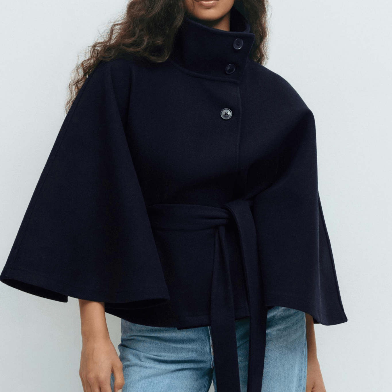 Lusana - Casaco elegante com cinto - Ines Braga