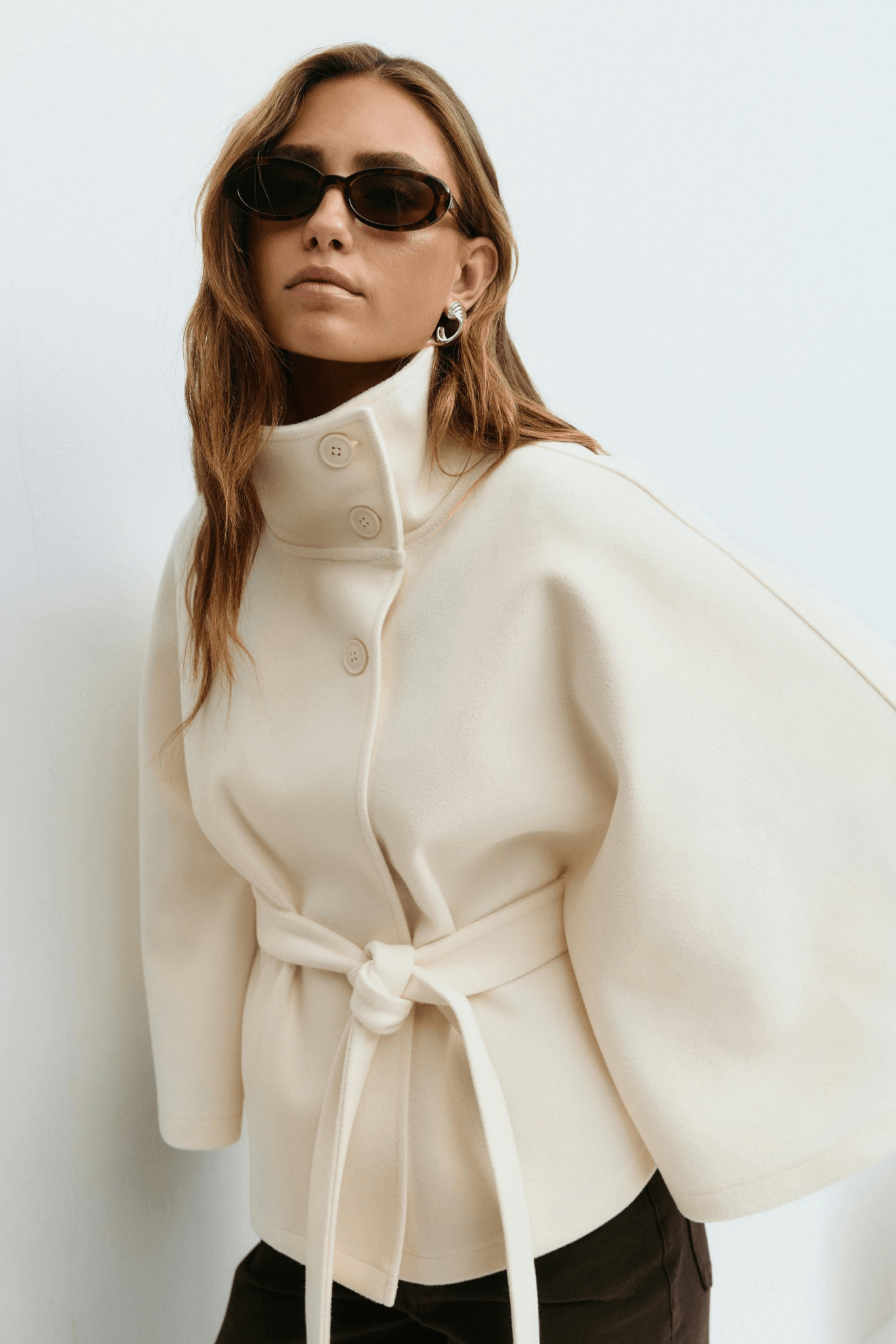 Lusana - Casaco elegante com cinto - Ines Braga