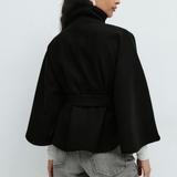Lusana - Casaco elegante com cinto - Ines Braga