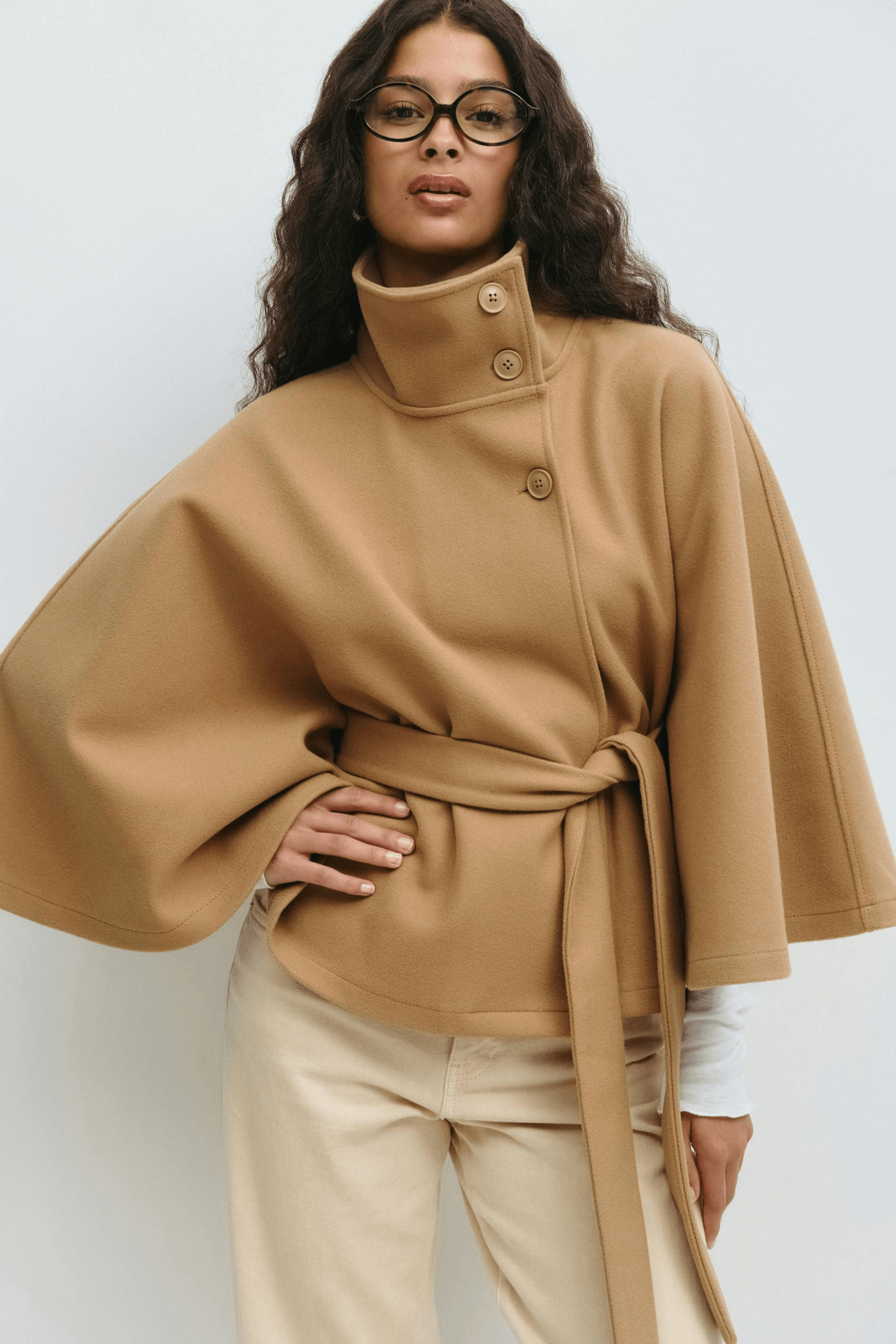Lusana - Casaco elegante com cinto - Ines Braga