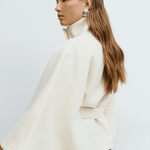 Lusana - Casaco elegante com cinto - Ines Braga