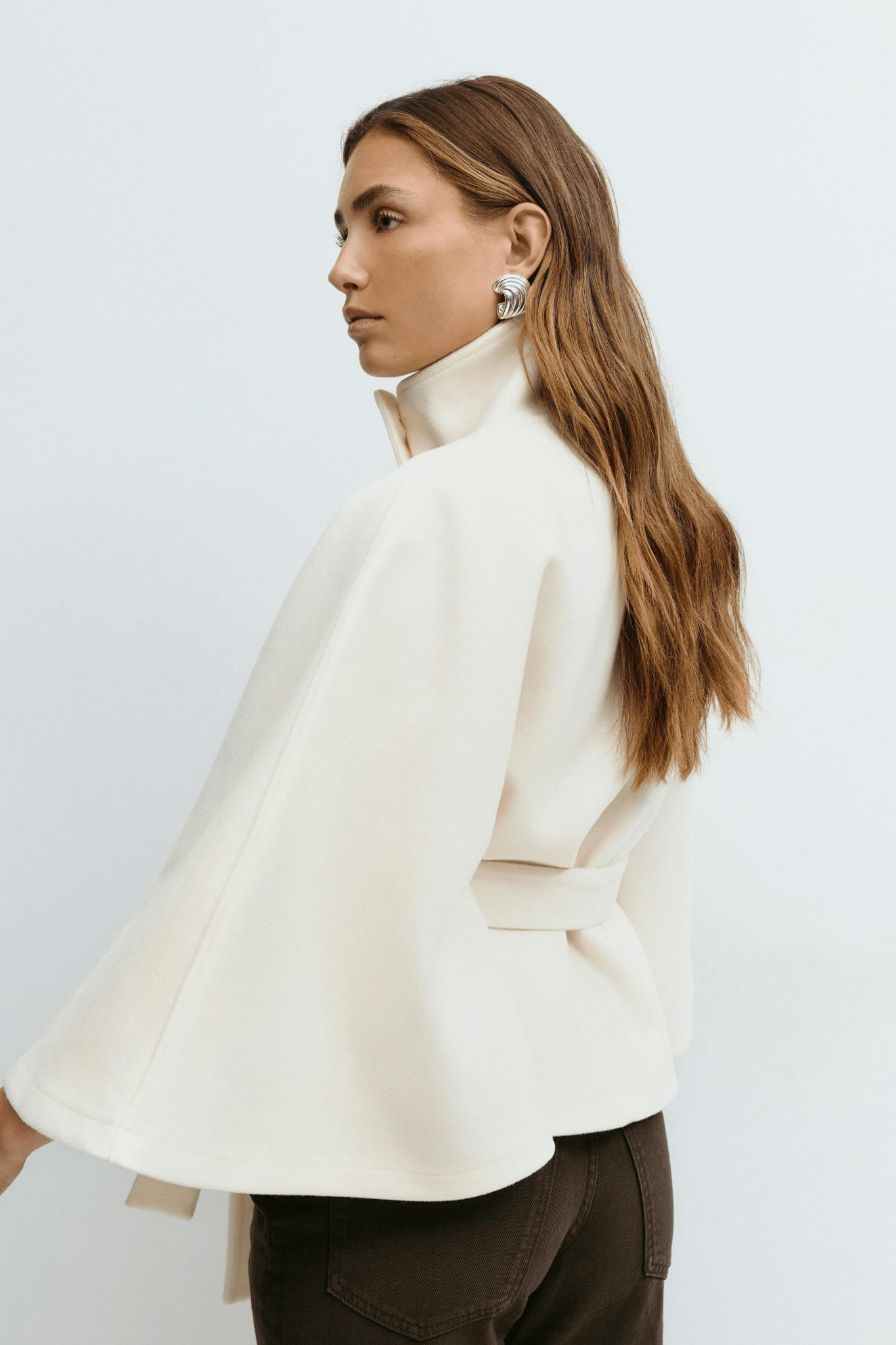 Lusana - Casaco elegante com cinto - Ines Braga