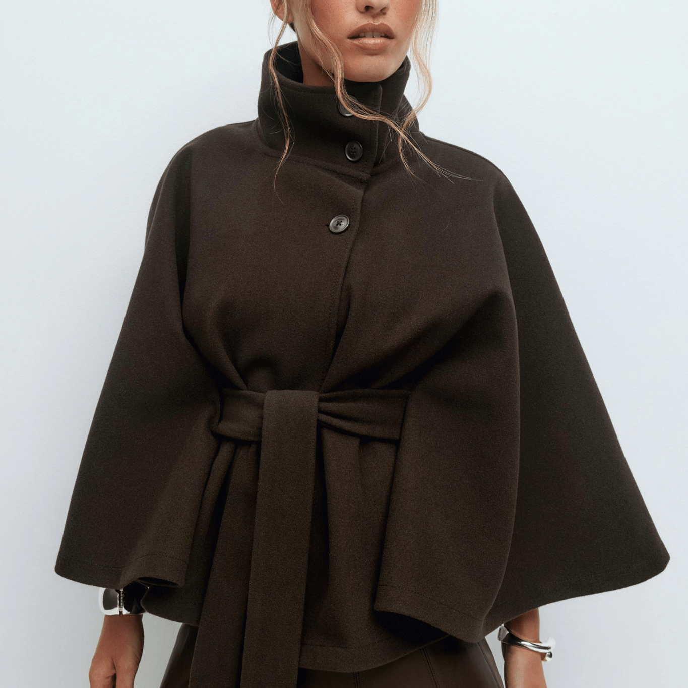 Lusana - Casaco elegante com cinto - Ines Braga