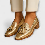 Mocassins Dourados Femininos - Ines Braga