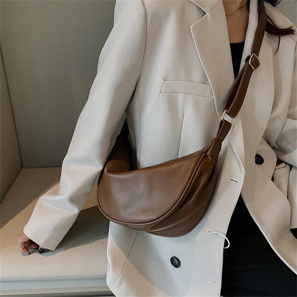 Nina | Bolsa de Couro Pequena Prática para Viagem Estilosa - Ines Braga