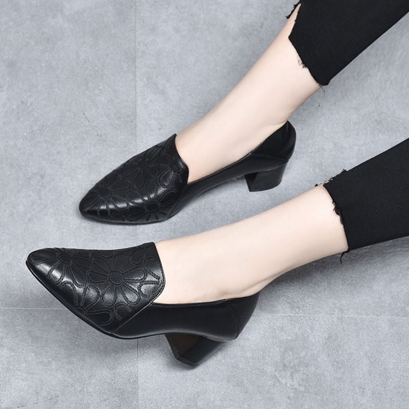 Olene | Sapatos de Salto em Pele Vegan com Bordado Suave - Ines Braga