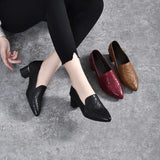 Olene | Sapatos de Salto em Pele Vegan com Bordado Suave - Ines Braga